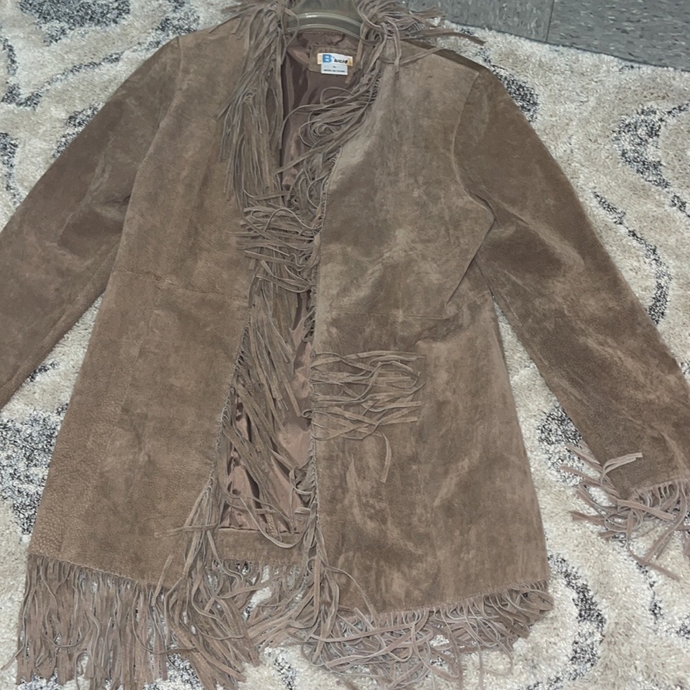 Fringe Suede Leather Jacket. Light brown/beige. Very cool. Size XL. Like new. - Picture 13 of 16